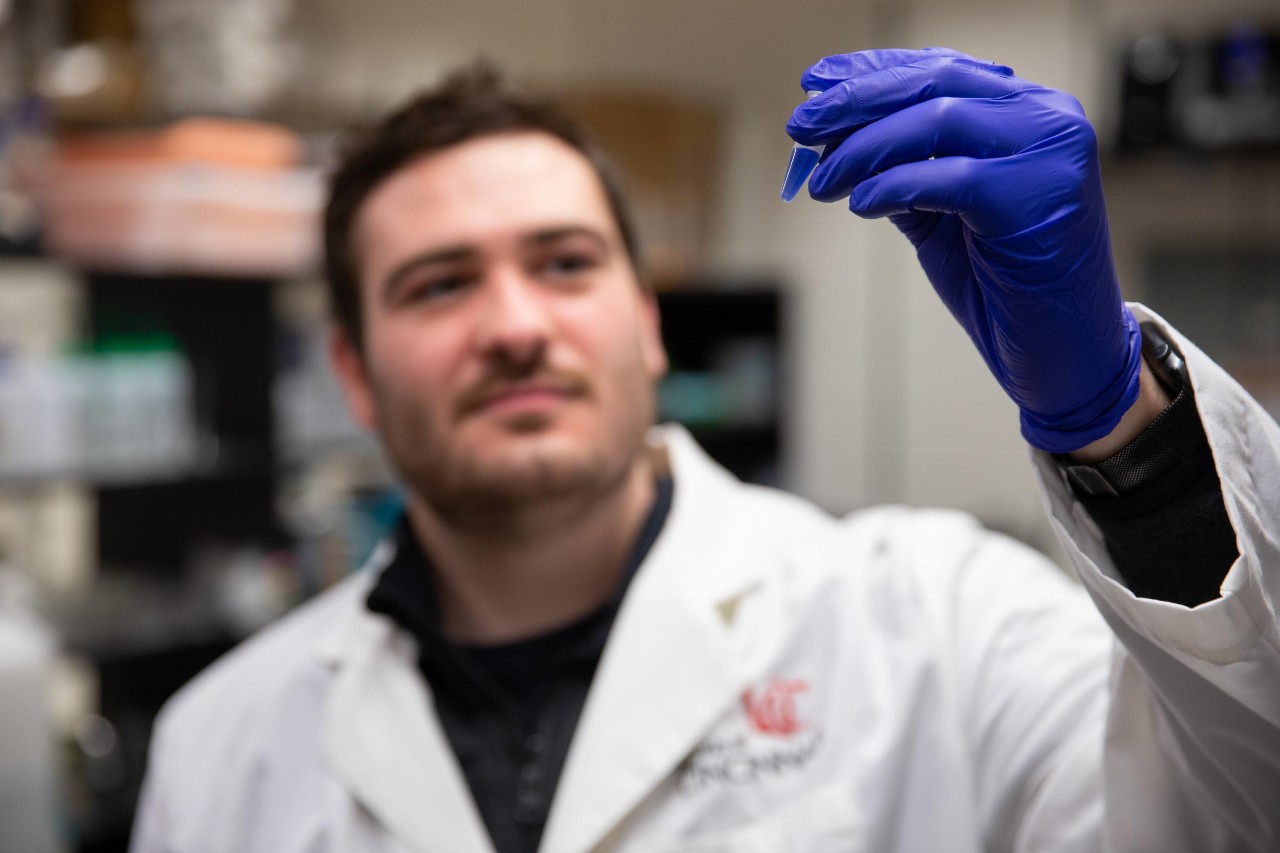 Jason Gardner (College of Medicine) and Matthew Robson (College of Pharmacy) are researchers working together to study how burns and traumatic brain injuries can be better treated. Graduate student: Evan Reeder